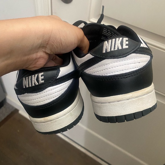 Nike Panda Dunks - Picture 3 of 3